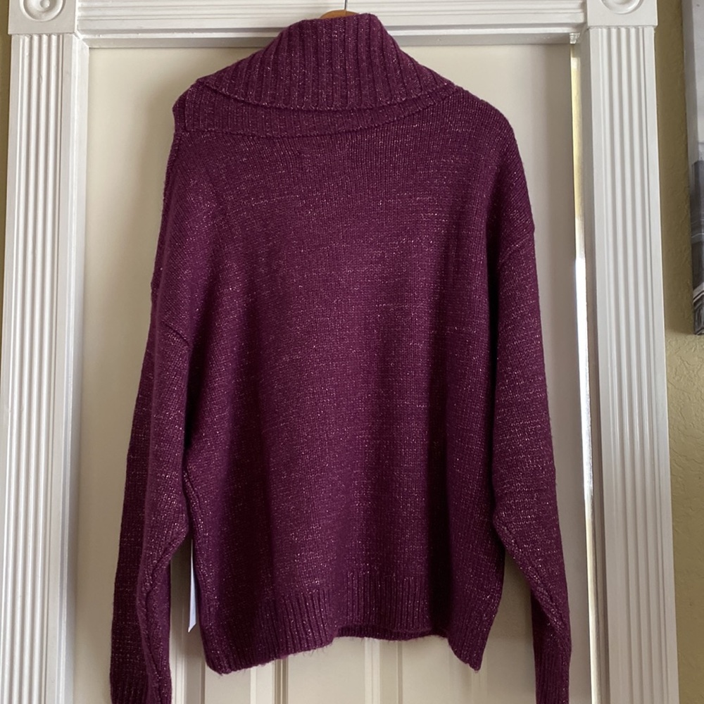 UGG Sweaters - Picture 4 of 6